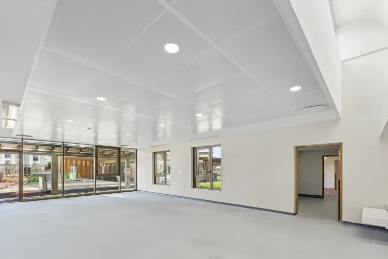 Ecole primaire Champignac, Chessy - Plafond Rayonnant Zenith - PLAFOMETAL