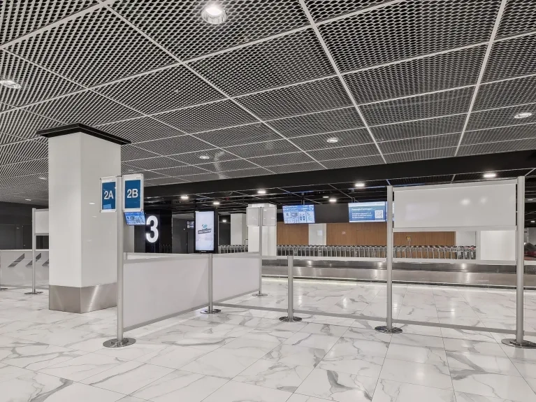 Projet aéroport - Métal déployé - PLAFOMETAL