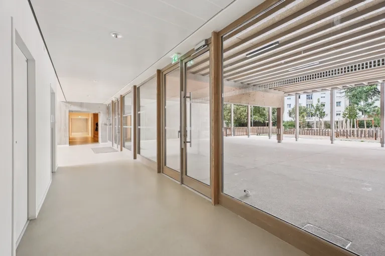 Groupe scolaire les Genêts - Plafond Horus - PLAFOMETAL 