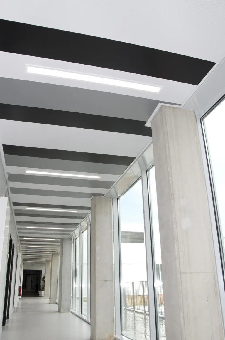 ecole-dentaire-bacs-autoportant-plafometal-clermont.jpg