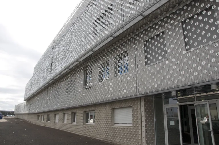 Exterieur_Ecole_Dentaire_CF_Plafometal