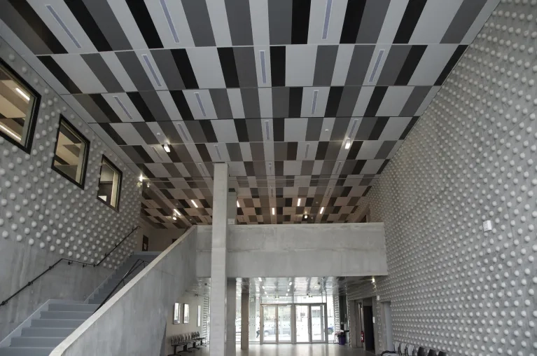 plafometal-ecole-dentaire-bacs-autoportant-clermont-ferrand.jpg