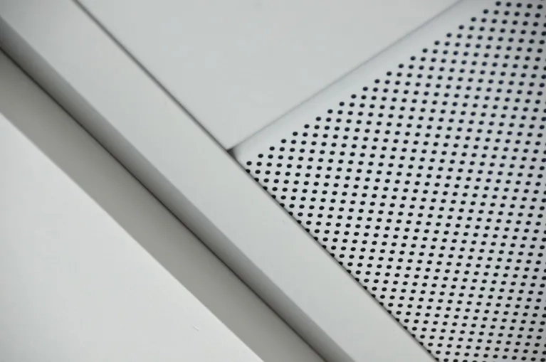 plafometal-chambery-hospital-pm10-system.jpg