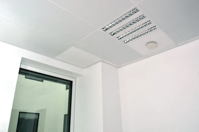 plafometal-hopital-chambery-pm10-system.jpg